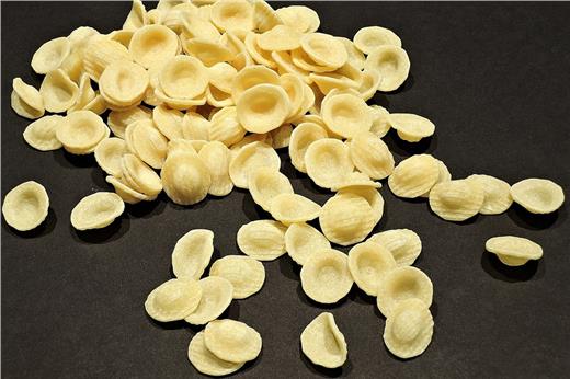 Le prelibatezze della tradizione culinaria pugliese: un viaggio tra formati di pasta 